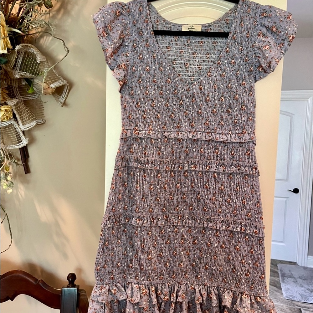 Entro Ruffled Sleeve Dress - Picture 3 of 5